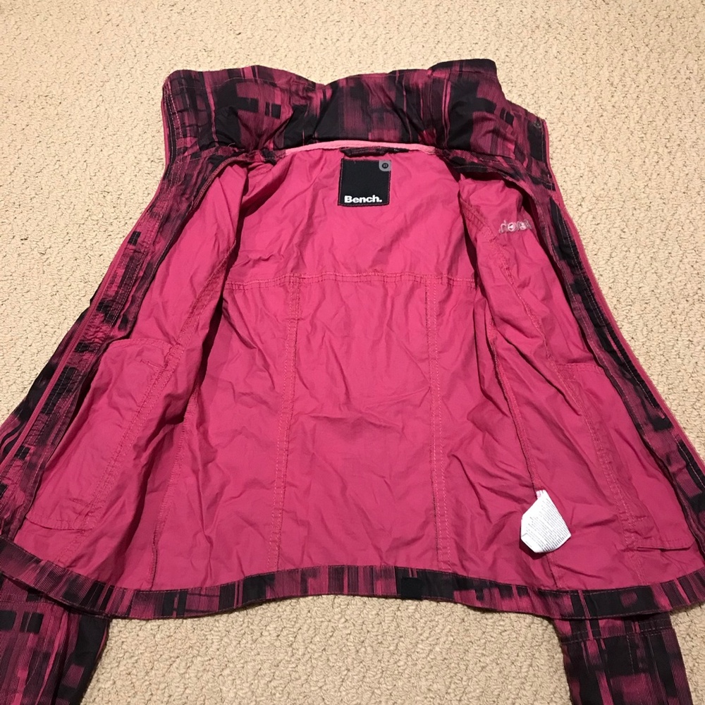 Bench Jacket - Picture 2 of 5